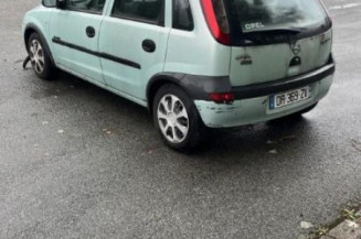 Pare choc avant OPEL CORSA C