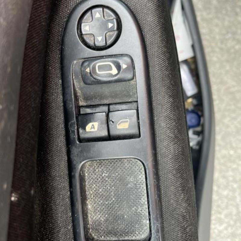 Feu arriere principal droit (feux) CITROEN C3 PICASSO Photo n°7