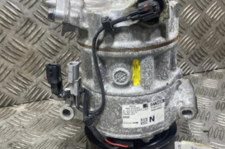 Compresseur clim RENAULT CLIO 5 Photo n°1