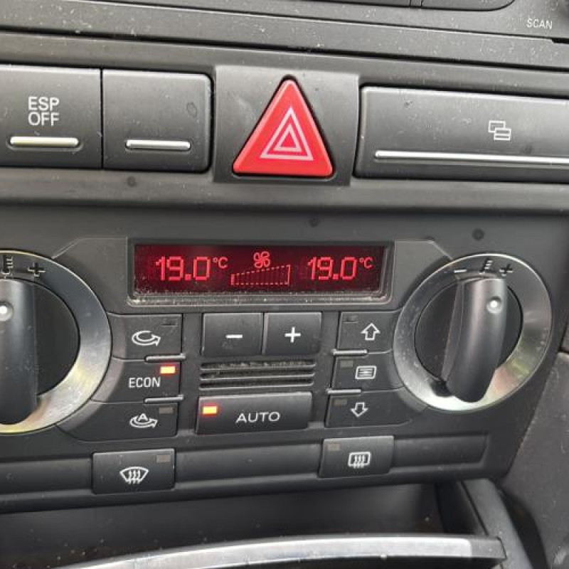 Anti brouillard gauche (feux) AUDI A3 2 Photo n°19