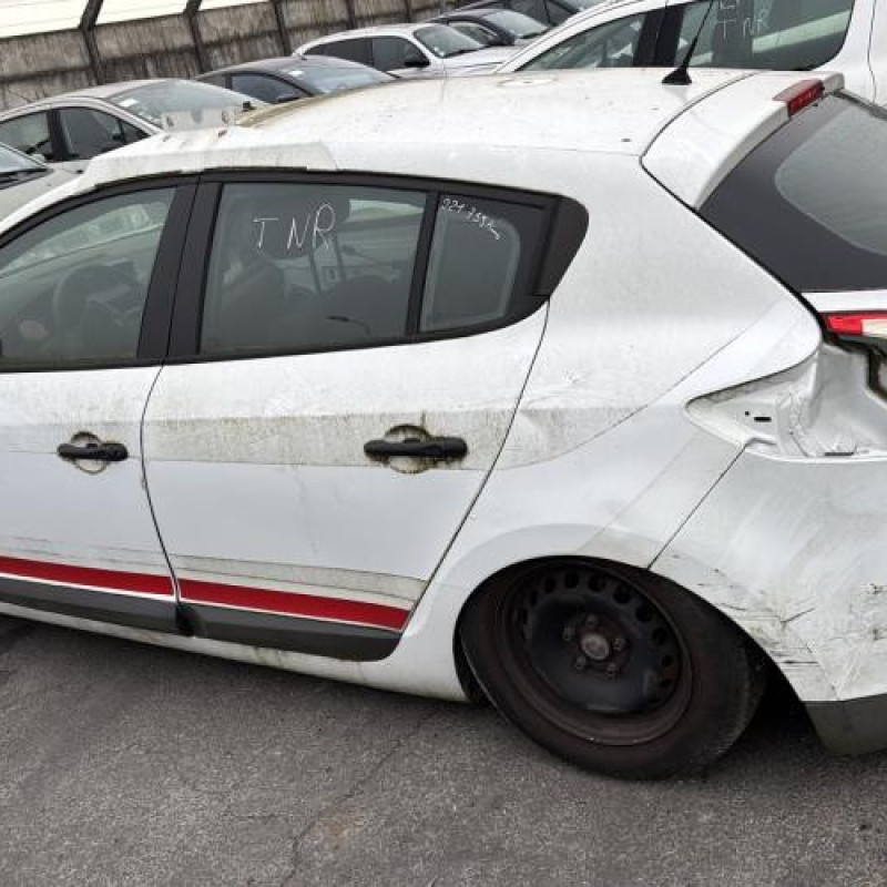 Moteur RENAULT MEGANE 3 Photo n°11