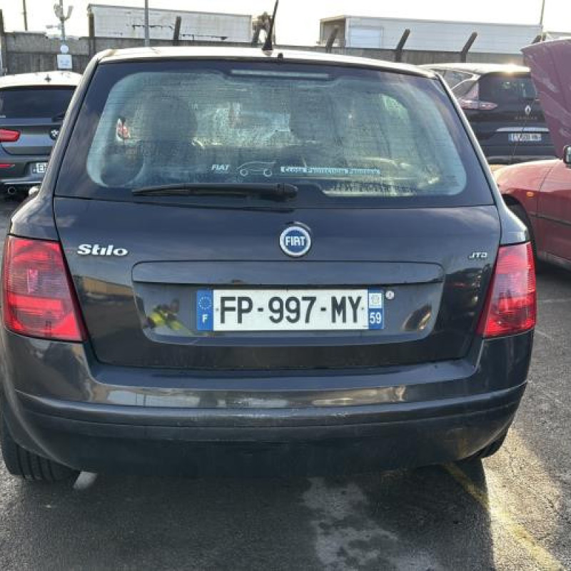 Feu arriere principal droit (feux) FIAT STILO Photo n°8