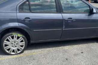 Feu arriere principal droit (feux) FORD MONDEO 2