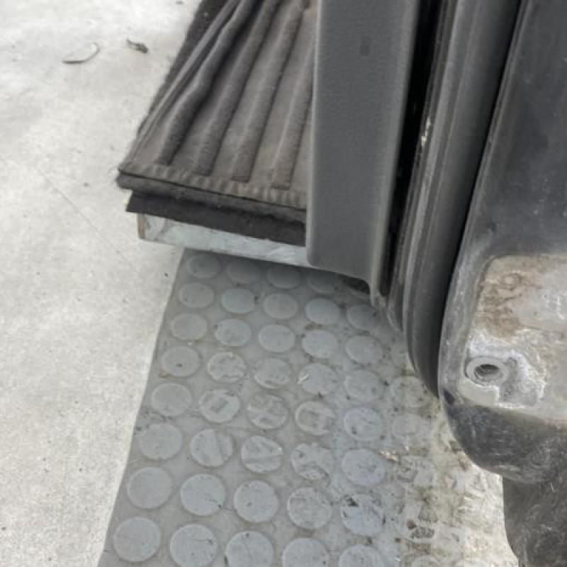 Porte avant gauche VOLKSWAGEN POLO 4 Photo n°5