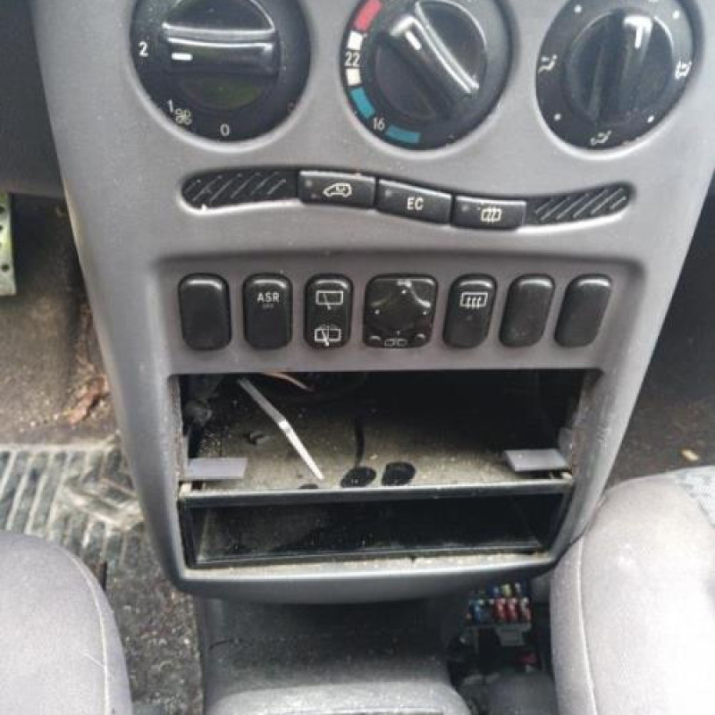 Retroviseur gauche MERCEDES CLASSE A 168 Photo n°14