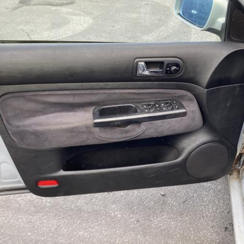 Retroviseur gauche VOLKSWAGEN BORA Photo n°13