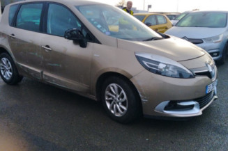 RENAULT SCENIC 3 PHASE 3 1.2i - 16V TURBO TCE 115