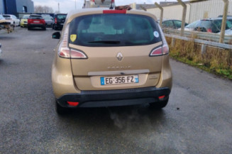 RENAULT SCENIC 3 PHASE 3 1.2i - 16V TURBO TCE 115
