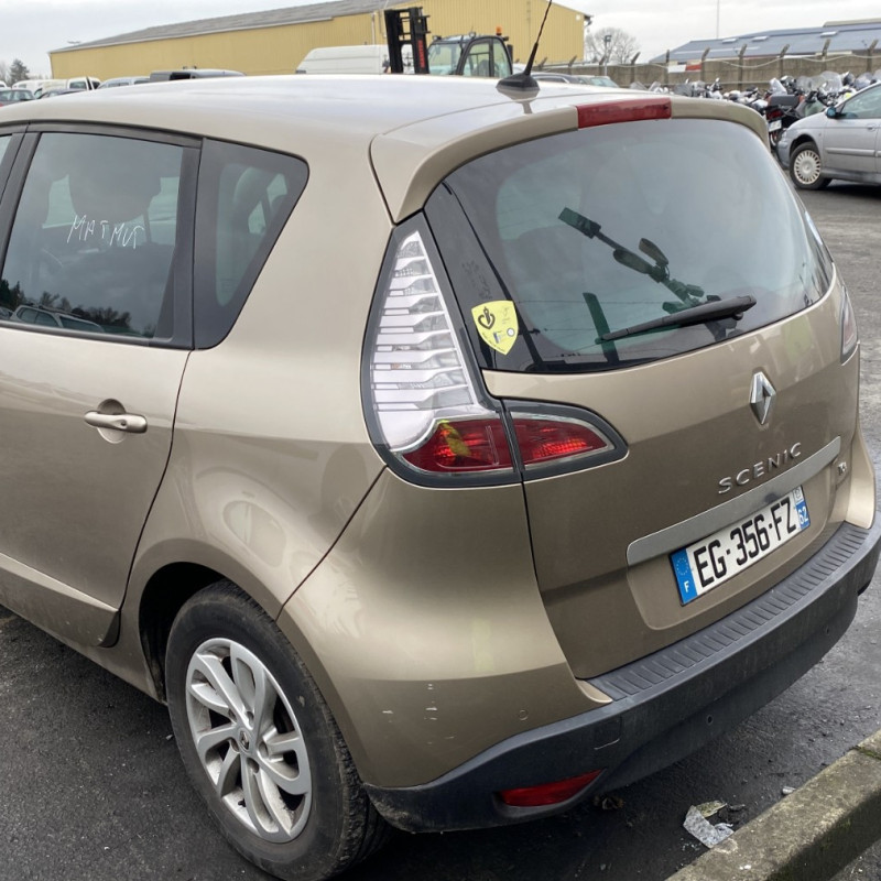 RENAULT SCENIC 3 PHASE 3 1.2i - 16V TURBO TCE 115 Photo n°14
