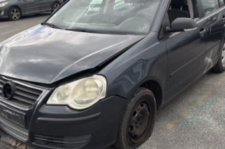 Pare choc arriere VOLKSWAGEN POLO 4