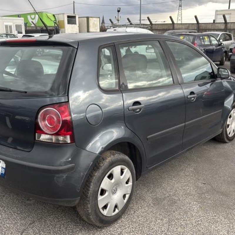 Pare choc arriere VOLKSWAGEN POLO 4 Photo n°9