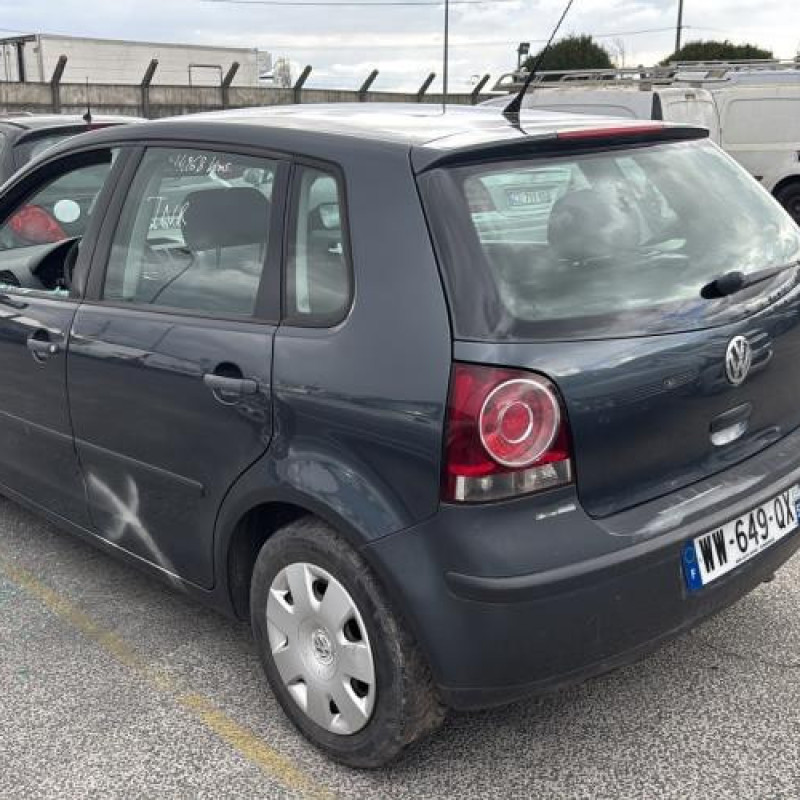 Pare choc arriere VOLKSWAGEN POLO 4 Photo n°10
