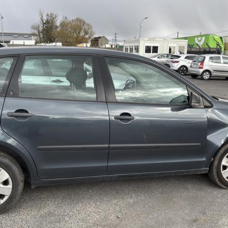 Pare choc arriere VOLKSWAGEN POLO 4 Photo n°12