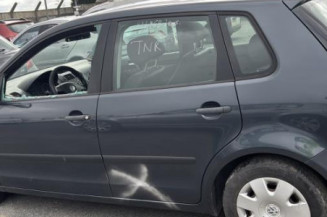 Pare choc arriere VOLKSWAGEN POLO 4