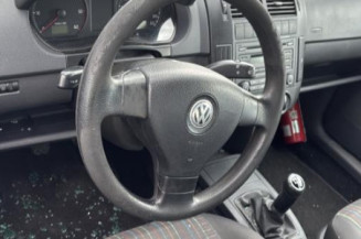 Pare choc arriere VOLKSWAGEN POLO 4