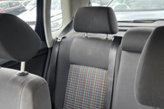 Pare choc arriere VOLKSWAGEN POLO 4