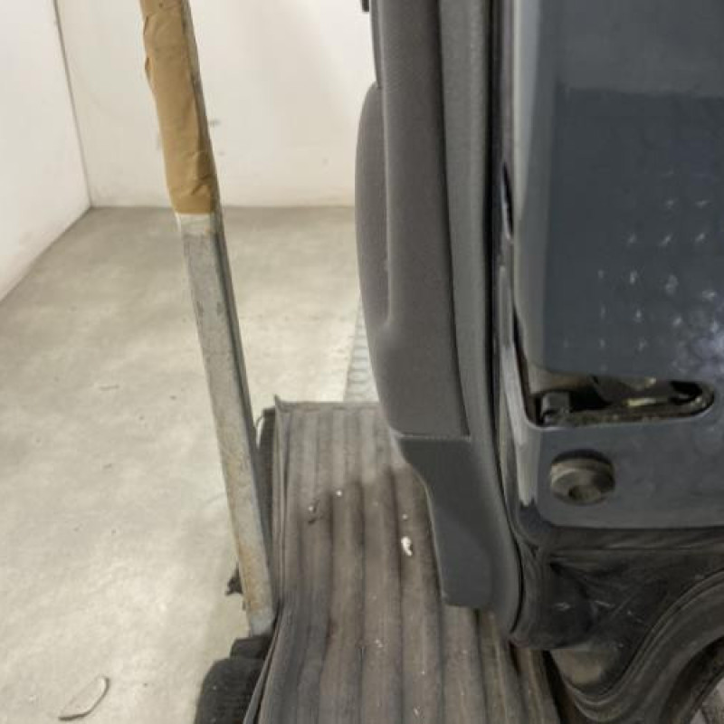 Porte arriere droit VOLKSWAGEN POLO 4 Photo n°3