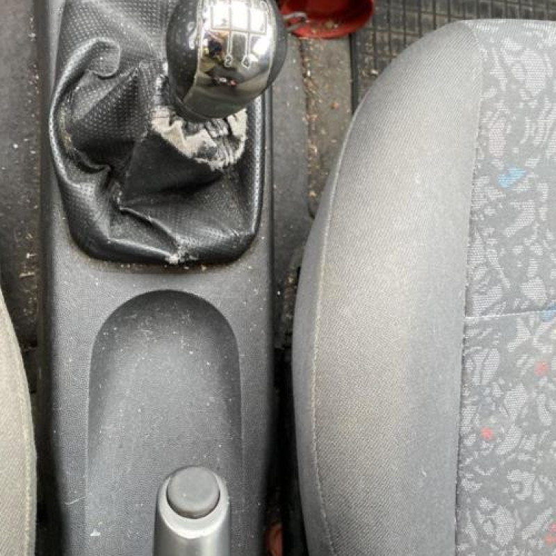 Pare choc avant OPEL CORSA C Photo n°12