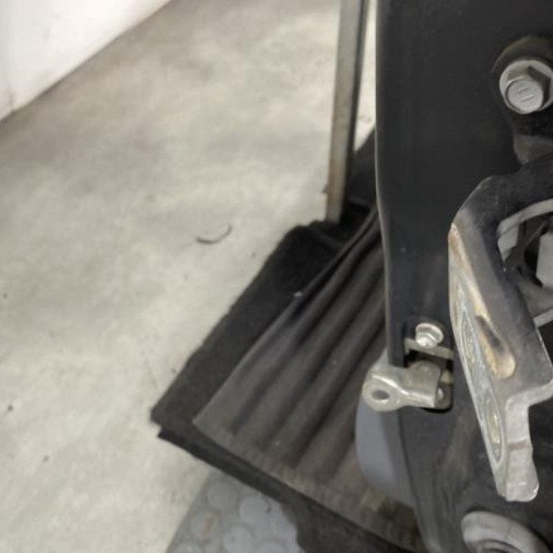 Porte avant gauche CITROEN C1 1 Photo n°4