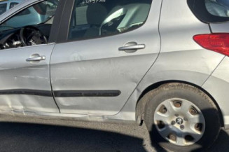 Renfort pare choc arriere (traverse) PEUGEOT 308 1
