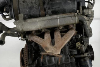 Moteur RENAULT CLIO 2 Photo n°1