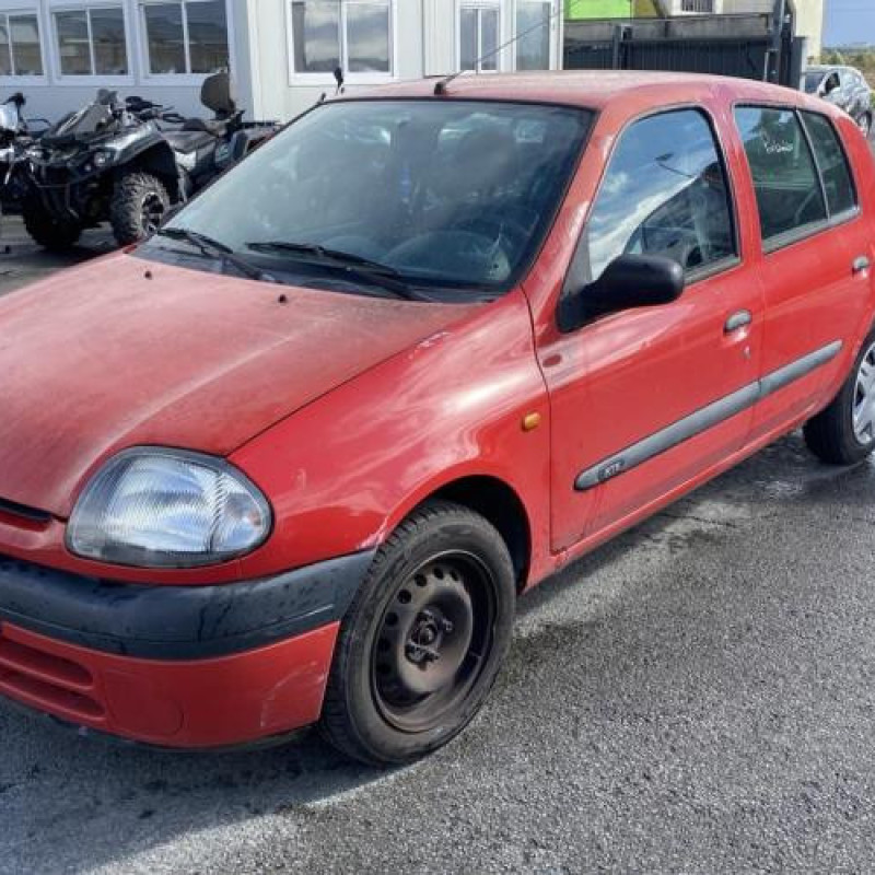 Moteur RENAULT CLIO 2 Photo n°7