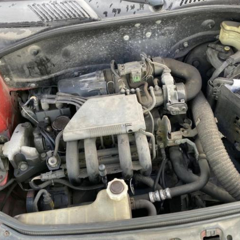 Moteur RENAULT CLIO 2 Photo n°19