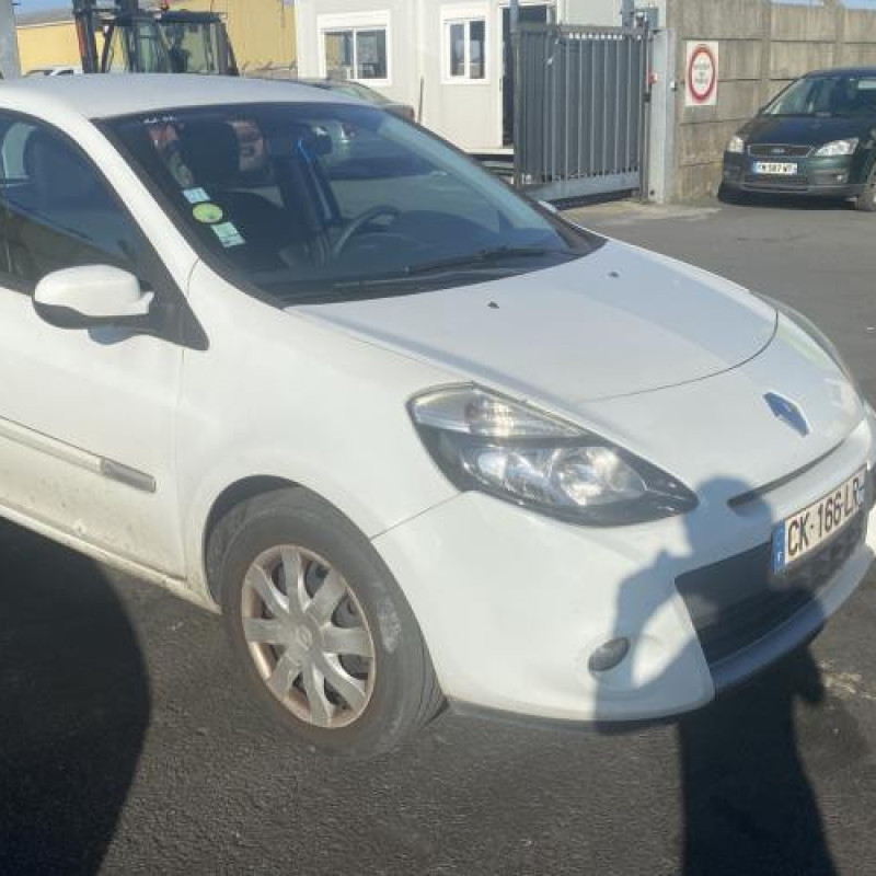 Pretensionneur de ceinture avant gauche RENAULT CLIO 3 Photo n°5