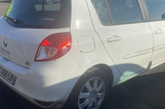 Pretensionneur de ceinture avant gauche RENAULT CLIO 3