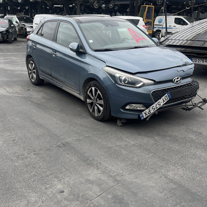 HYUNDAI I 20 2 PHASE 1 1.4 CRDI - 16V TURBO Photo n°2