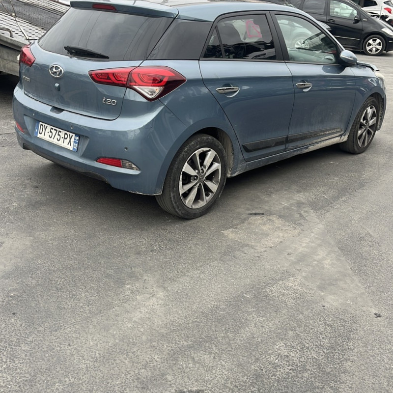 HYUNDAI I 20 2 PHASE 1 1.4 CRDI - 16V TURBO Photo n°3