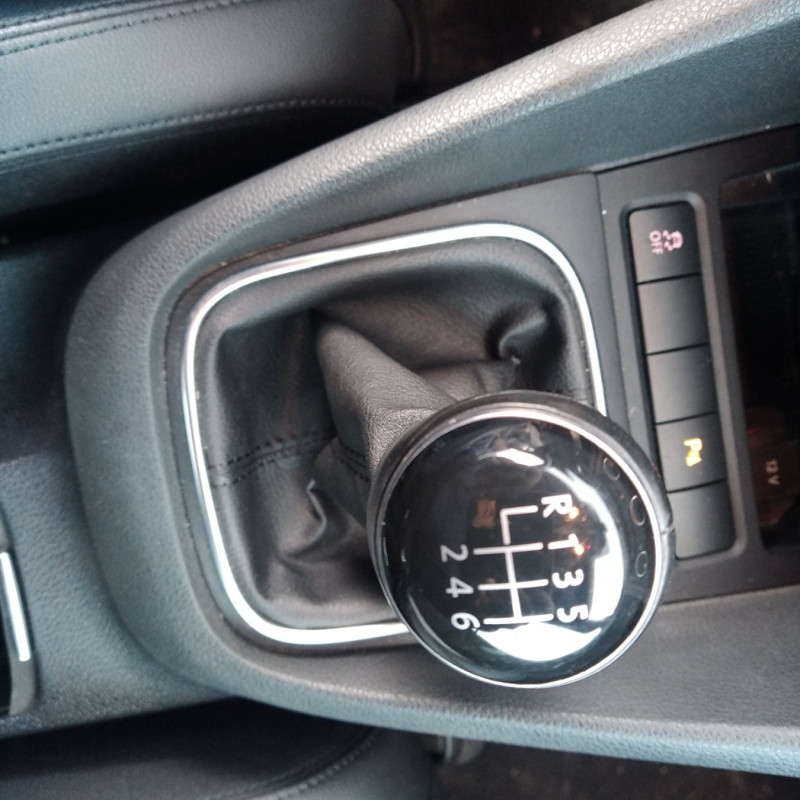 VOLKSWAGEN GOLF 6 CABRIOLET 1.4 TSI - 16V TURBO Photo n°8