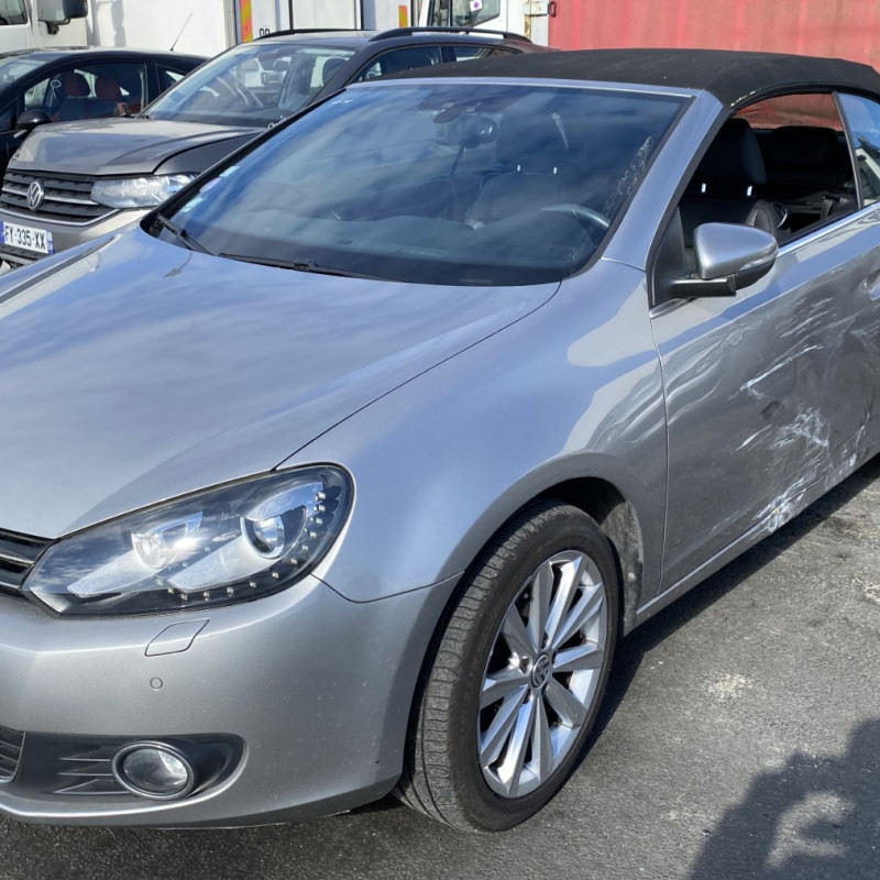 VOLKSWAGEN GOLF 6 CABRIOLET 1.4 TSI - 16V TURBO Photo n°12
