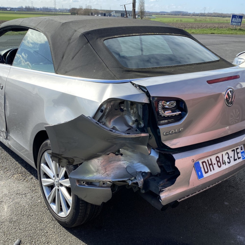 VOLKSWAGEN GOLF 6 CABRIOLET 1.4 TSI - 16V TURBO Photo n°15