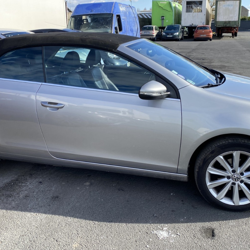 VOLKSWAGEN GOLF 6 CABRIOLET 1.4 TSI - 16V TURBO Photo n°18