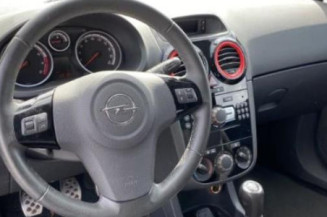 Boite de vitesses OPEL CORSA D