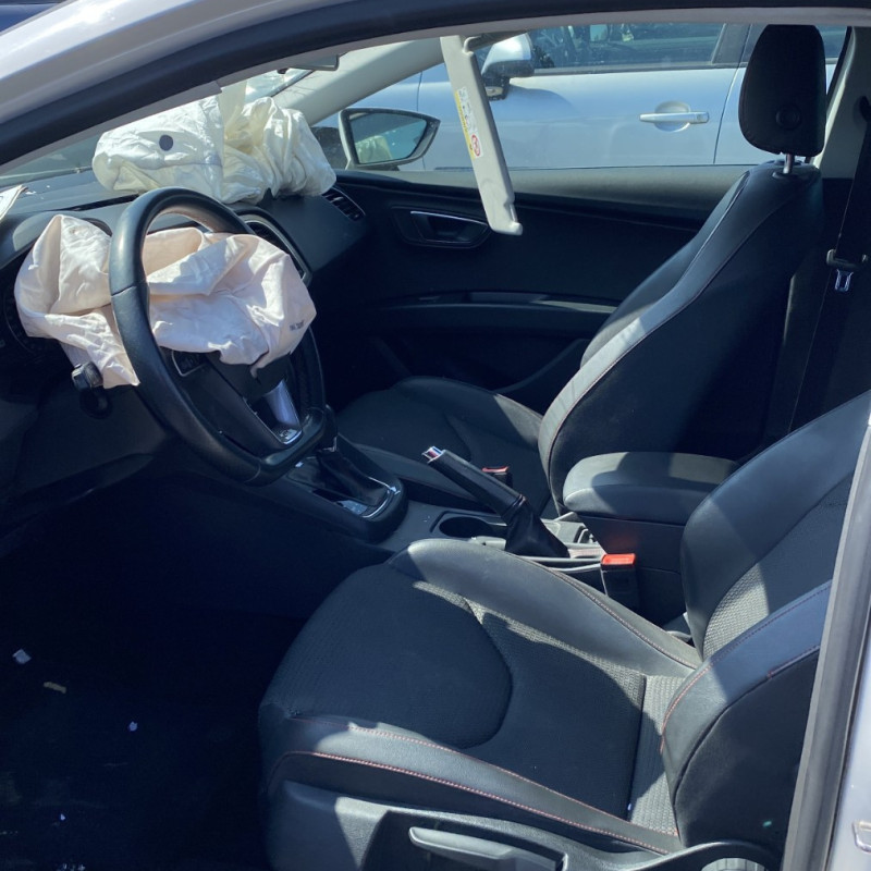 SEAT LEON 3 SC PHASE 1 COUPE 2.0 TDI - 16V TURBO Photo n°7