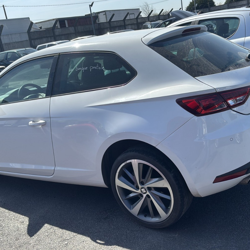 SEAT LEON 3 SC PHASE 1 COUPE 2.0 TDI - 16V TURBO Photo n°18