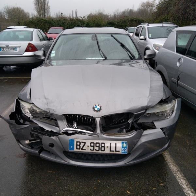 BMW SERIE 3 E90 PHASE 2 318d 2.0D - 16V TURBO Photo n°1