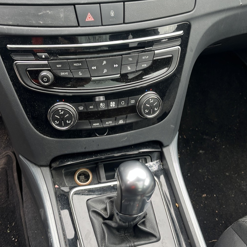 PEUGEOT 508 1 SW PHASE 2 BREAK 1.6 BLUE HDI - 8V TURBO Photo n°9