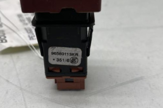 Bouton de warning PEUGEOT PARTNER 2