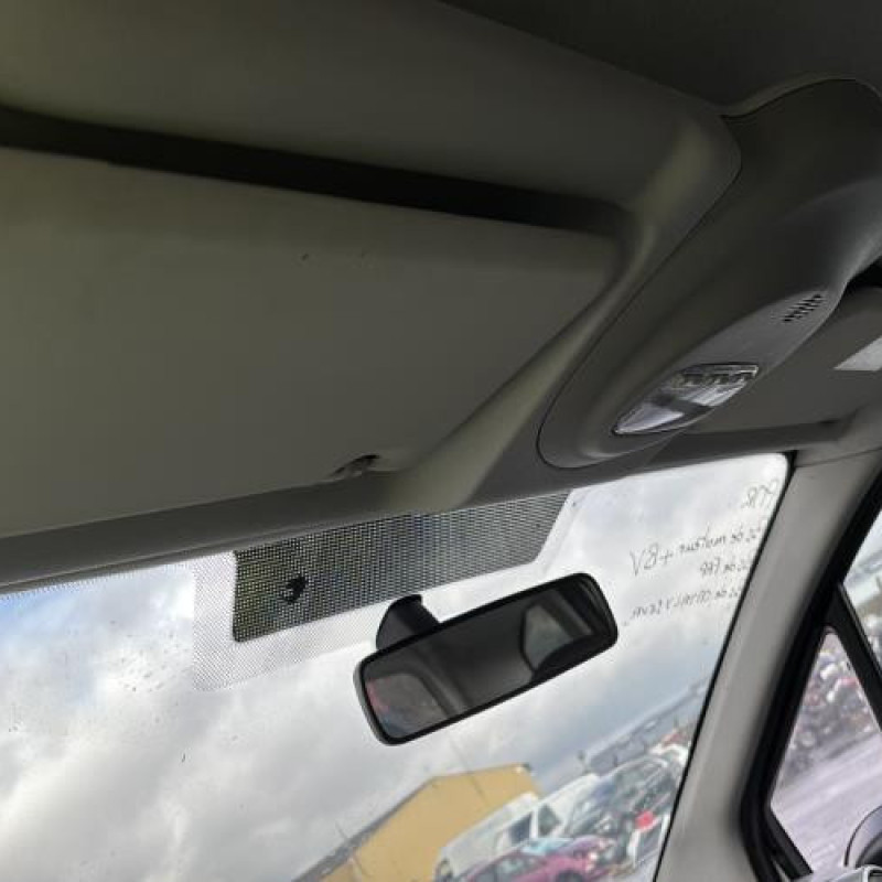Bouton de warning PEUGEOT PARTNER 2 Photo n°16