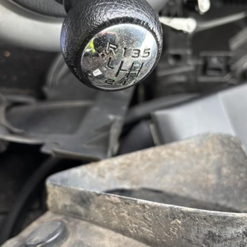 Bouton de warning PEUGEOT PARTNER 2 Photo n°17