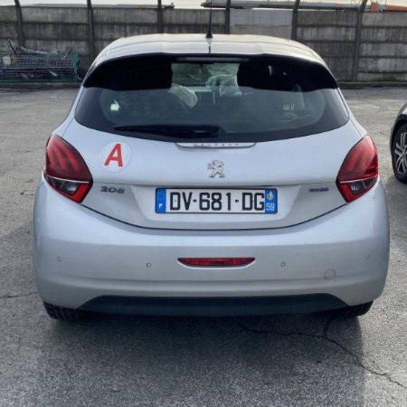 PEUGEOT 208 1 PHASE 2 1.6 BLUE HDI - 8V TURBO Photo n°12