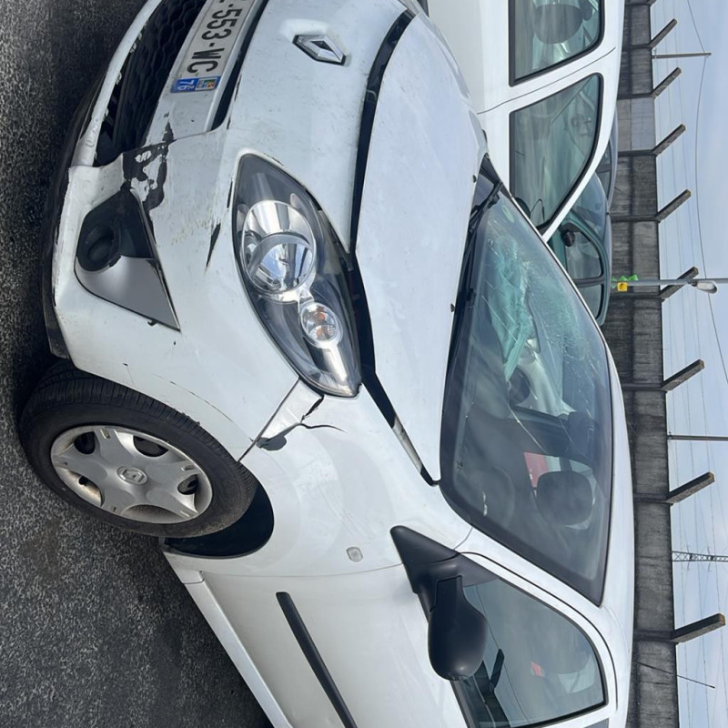 RENAULT TWINGO 2 PHASE 1 1.2i - 16V Photo n°5