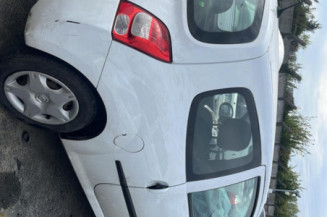 RENAULT TWINGO 2 PHASE 1 1.2i - 16V