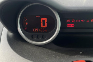 RENAULT TWINGO 2 PHASE 1 1.2i - 16V