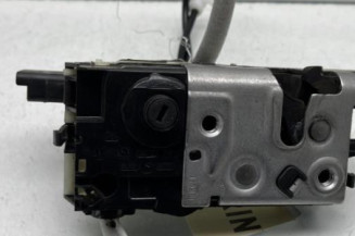 Serrure avant droit PEUGEOT 208 1