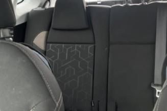 Pretensionneur de ceinture avant droit PEUGEOT 2008 1