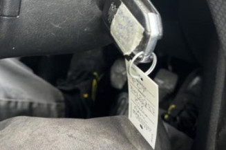 Pretensionneur de ceinture avant droit PEUGEOT 2008 1